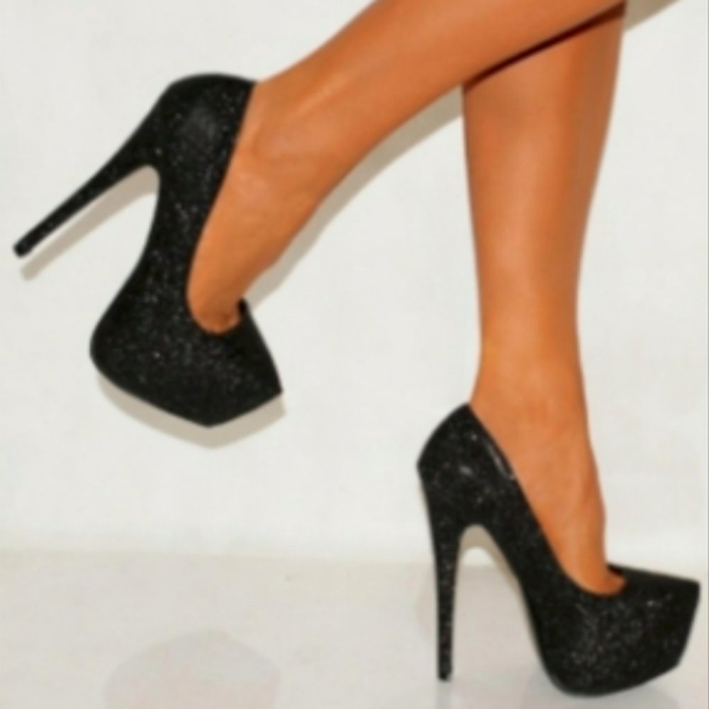 Steve Madden | Deeva Black Crystal Pumps (8.5)